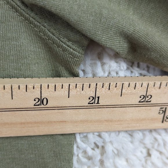 IZOD* Men's‎ Short Sleeve Crew Neck Straight Hem Pullover tee-Shirt~ Size Small - Picture 7 of 11